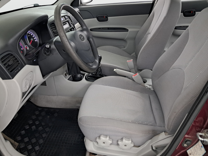 Hyundai Accent, 2009