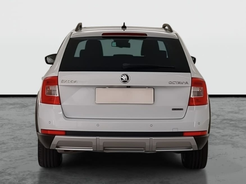 Škoda Octavia Scout, 2015