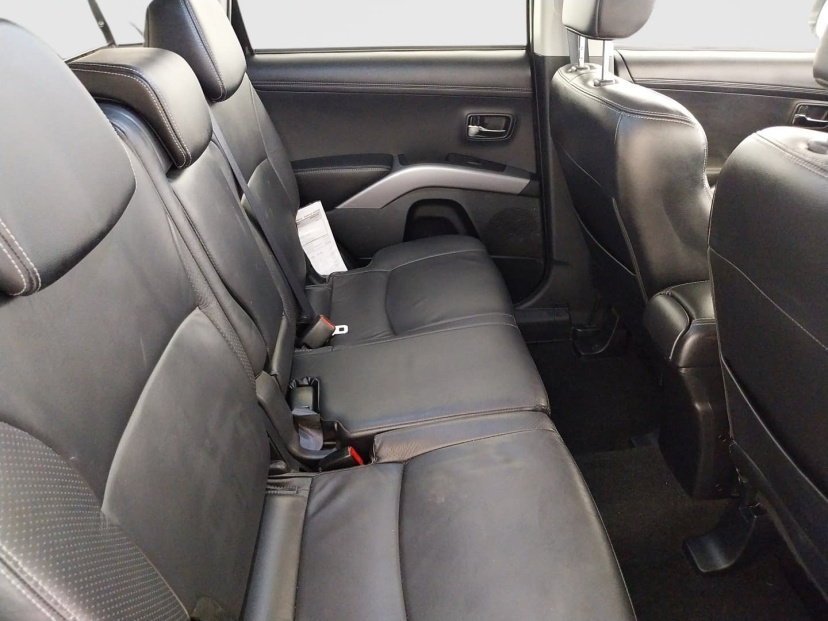 Mitsubishi Outlander, 2011