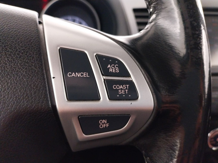 Mitsubishi Outlander, 2011