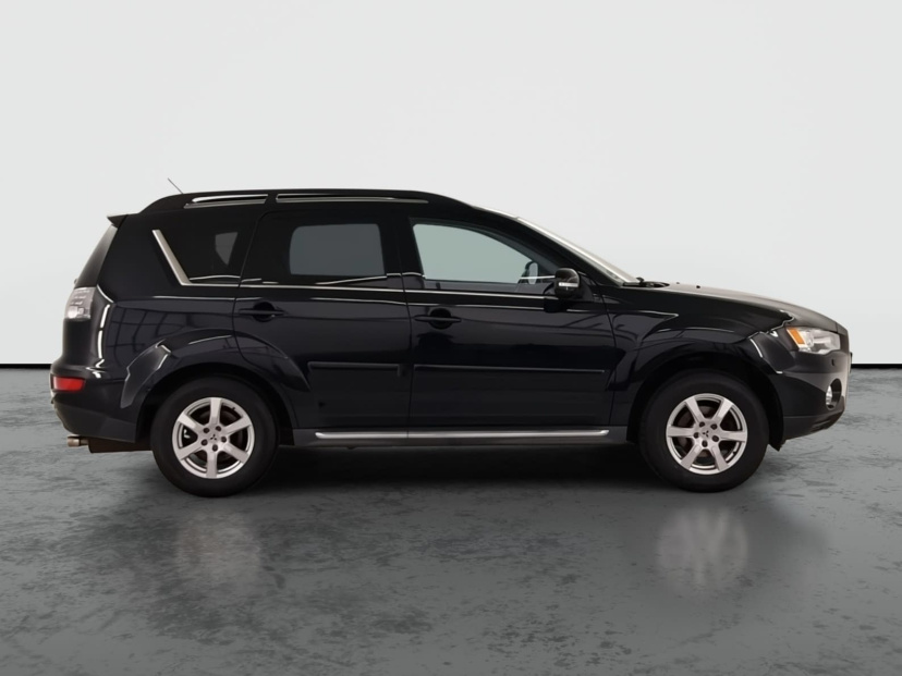 Mitsubishi Outlander, 2011