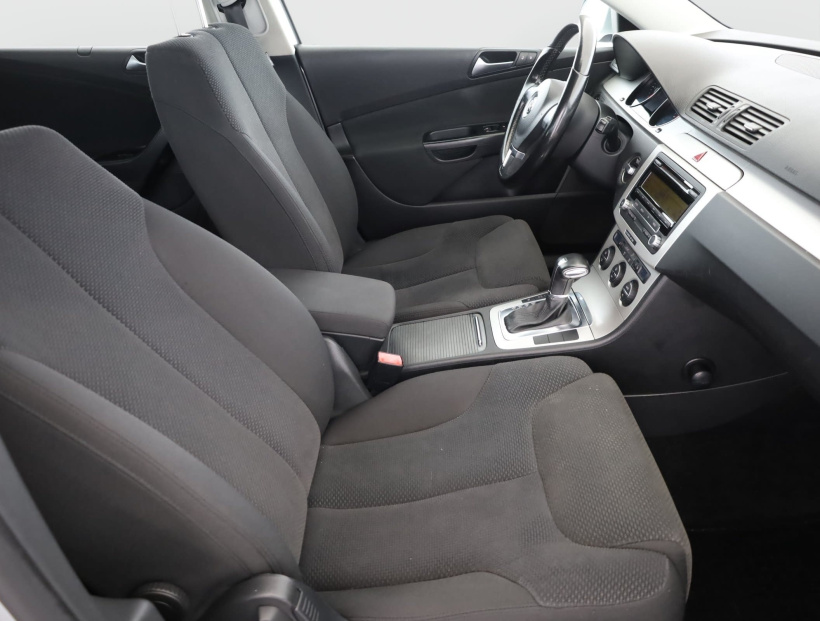 Volkswagen Passat, 2009