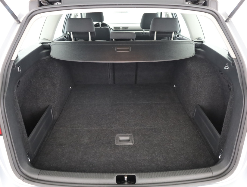 Volkswagen Passat, 2009