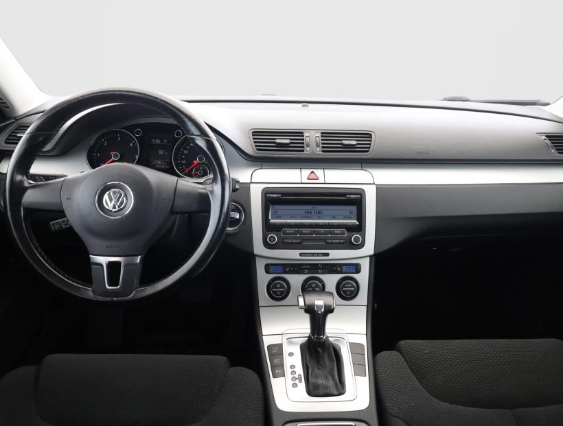 Volkswagen Passat, 2009