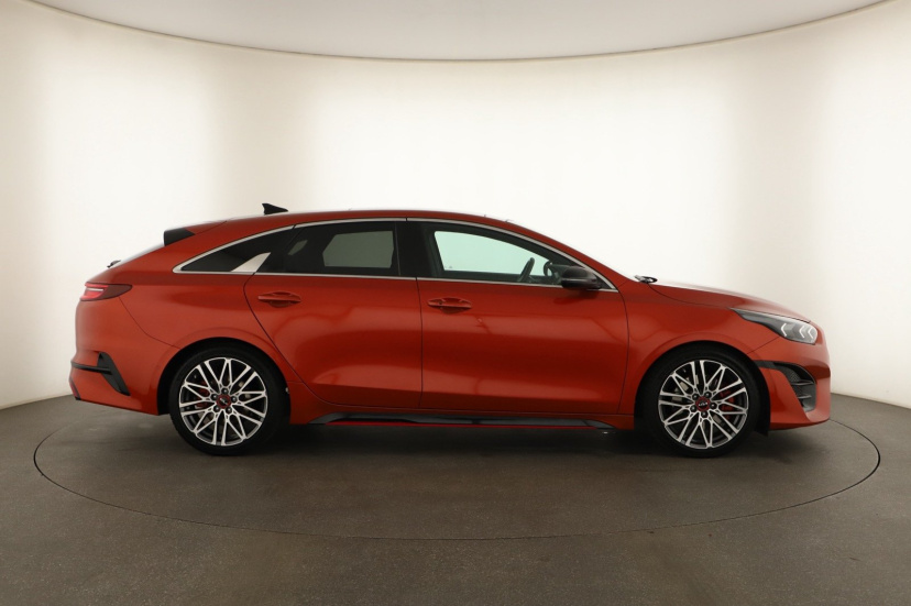 Kia ProCeed, 2021