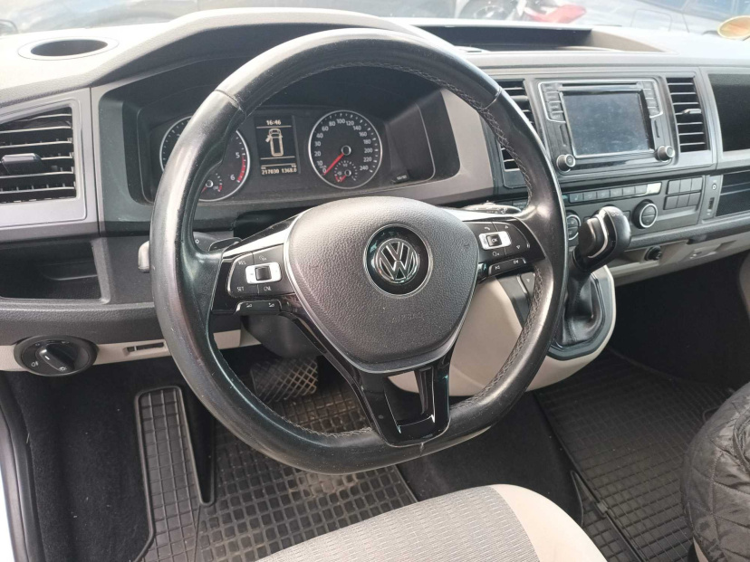 Volkswagen Caravelle, 2016