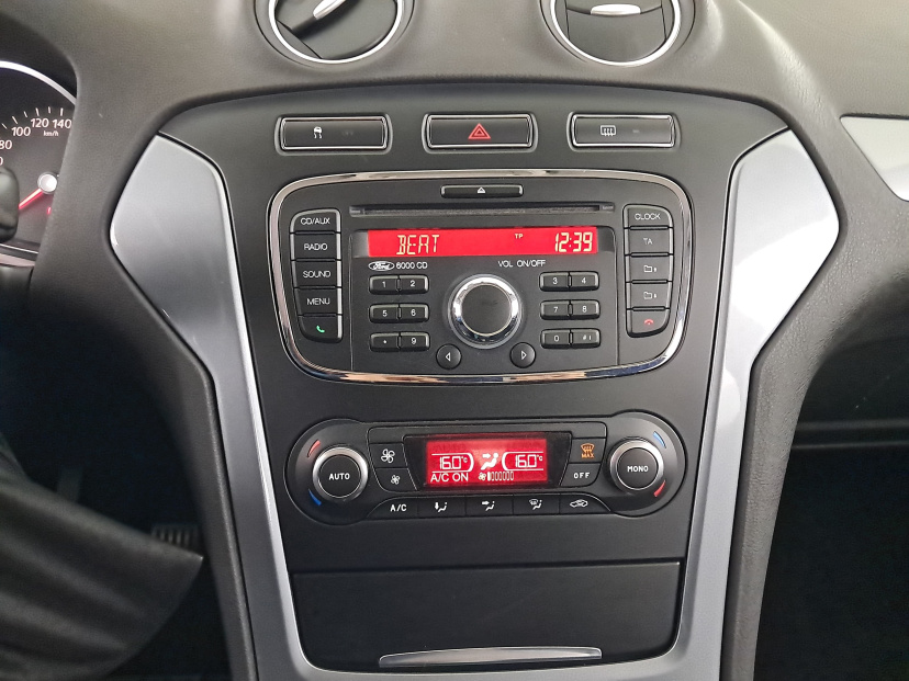 Ford Mondeo, 2010