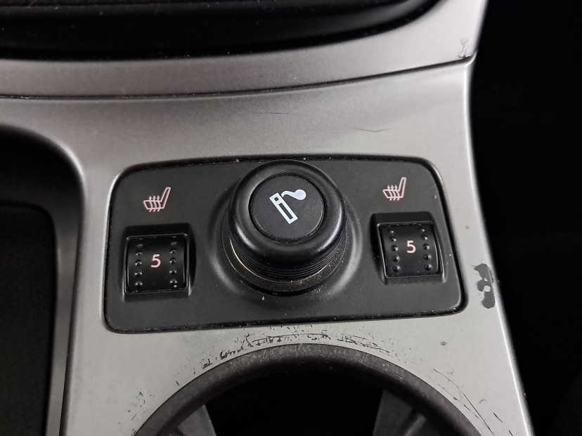 Ford Kuga, 2013
