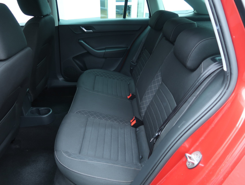 Škoda Rapid Spaceback, 2016