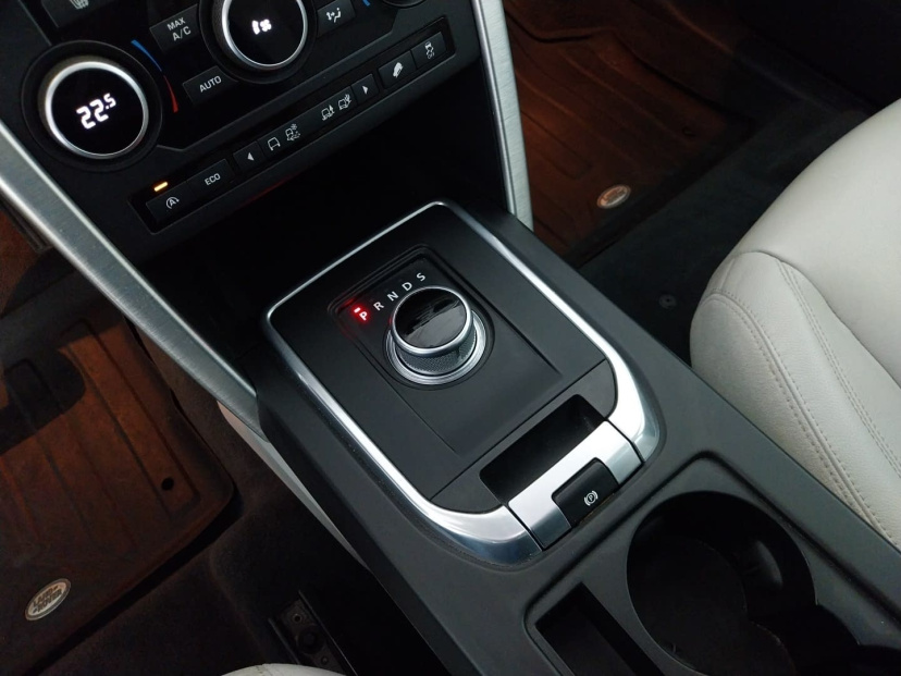 Land Rover Discovery Sport, 2016