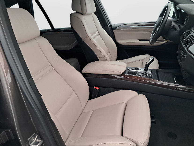 BMW X5, 2012