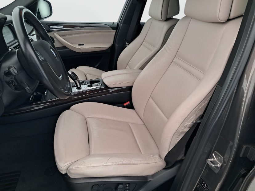 BMW X5, 2012