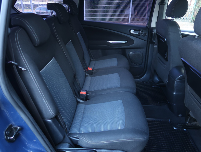 Ford Galaxy, 2011
