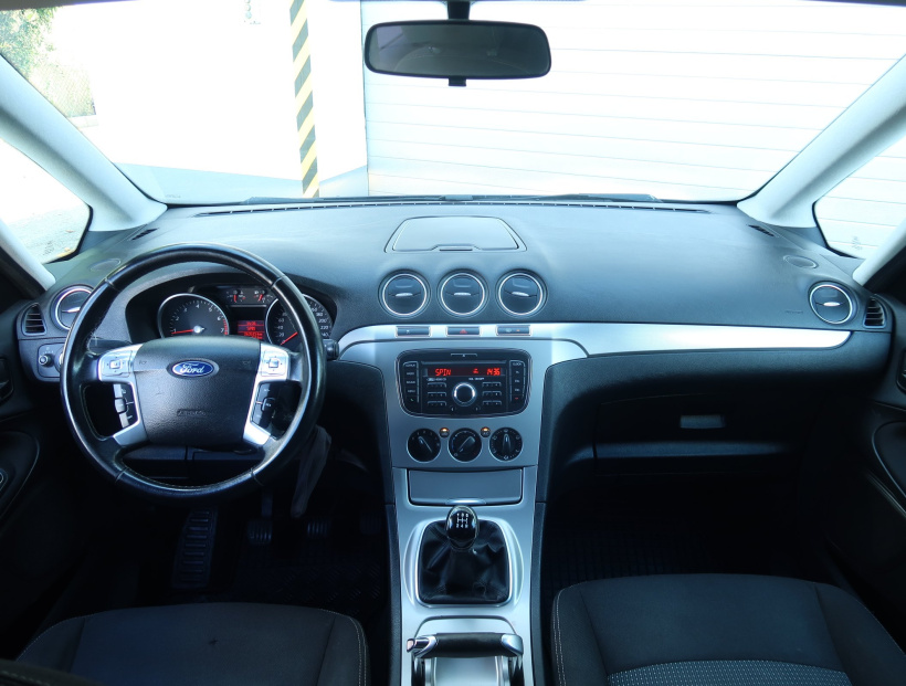 Ford Galaxy, 2011