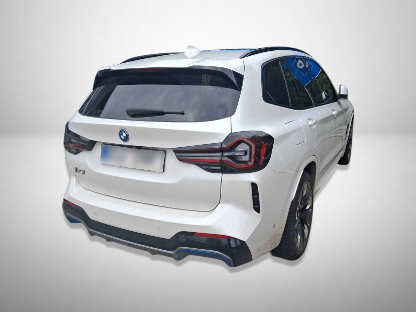 BMW iX3, 2023