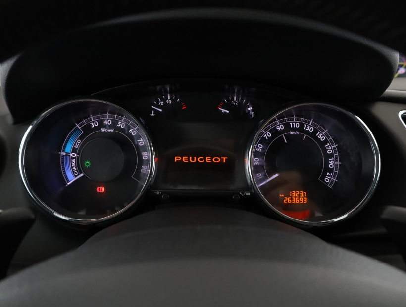 Peugeot 3008, 2012