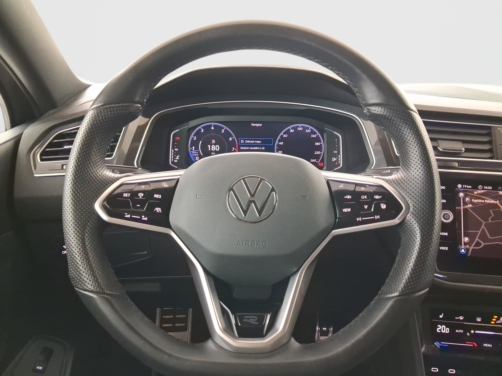 Volkswagen Tiguan - 2024