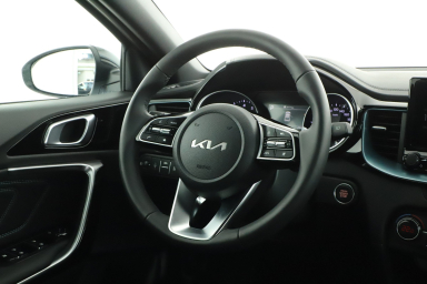 Kia XCeed - 2025