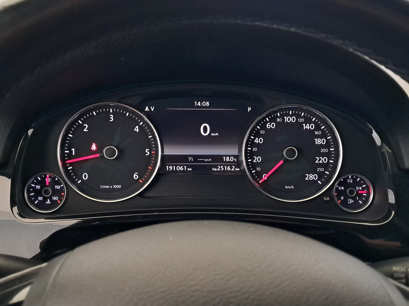 Volkswagen Touareg, 2012