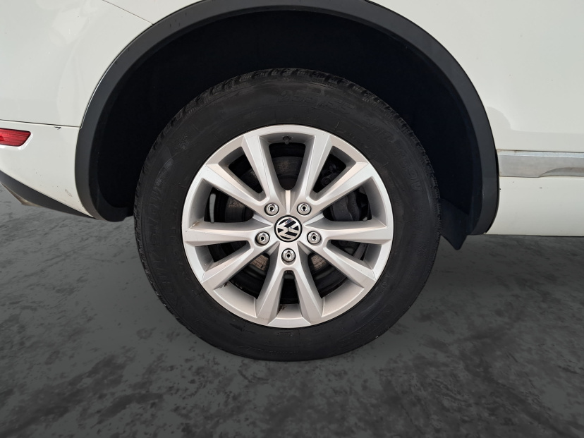 Volkswagen Touareg, 2012
