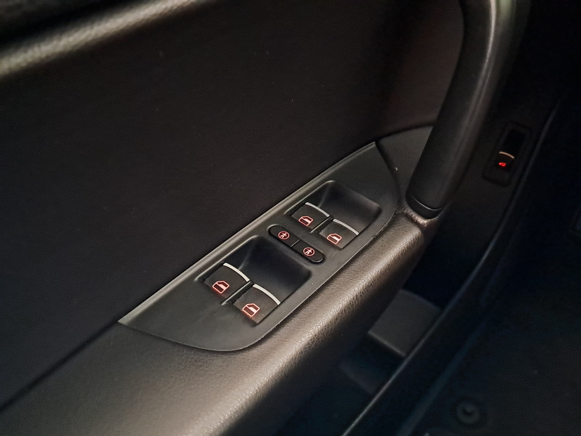 Volkswagen Touareg, 2012
