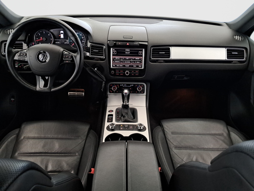 Volkswagen Touareg, 2012