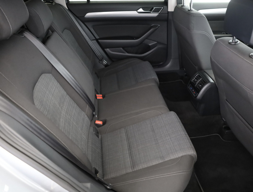 Volkswagen Passat, 2019