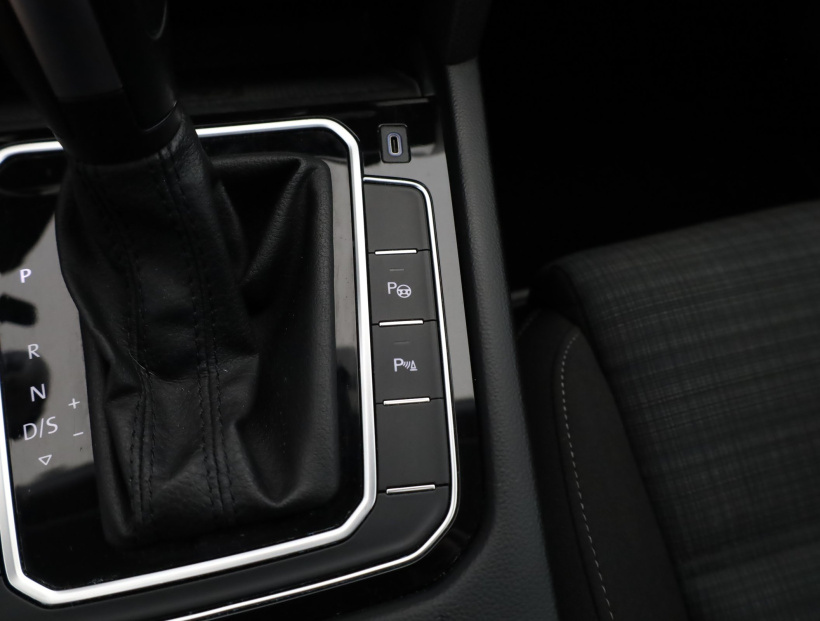 Volkswagen Passat, 2019