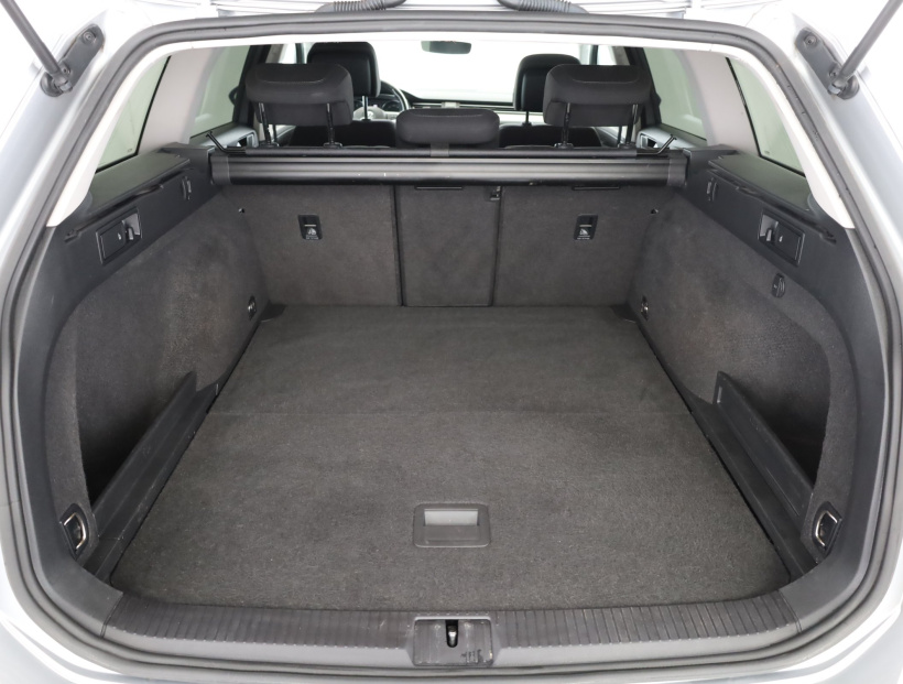 Volkswagen Passat, 2019