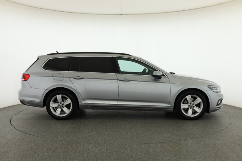 Volkswagen Passat, 2019