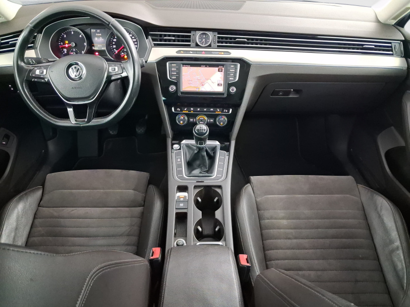 Volkswagen Passat, 2016