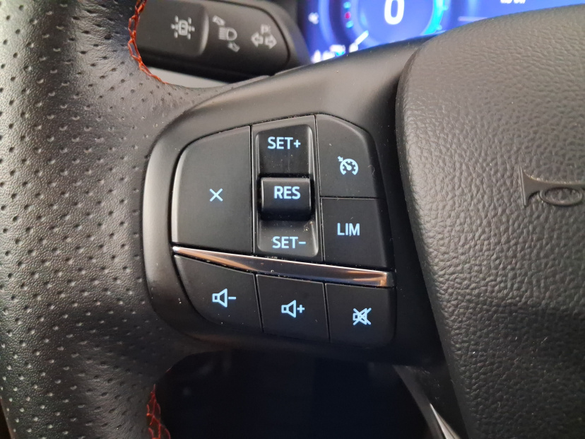 Ford Kuga, 2021