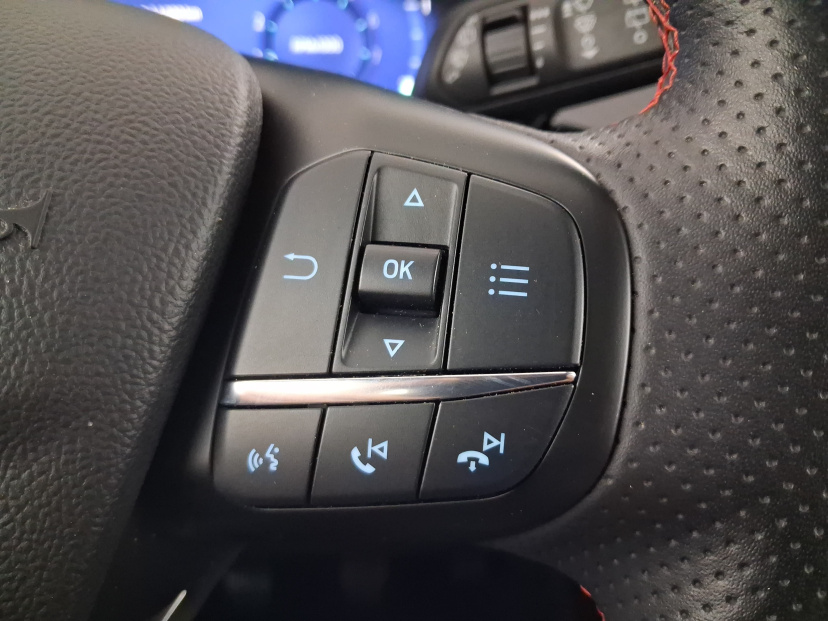 Ford Kuga, 2021