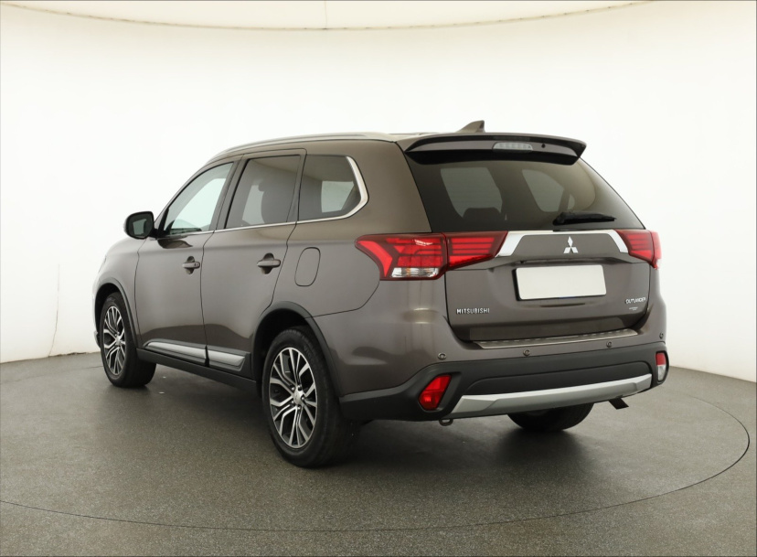 Mitsubishi Outlander, 2017