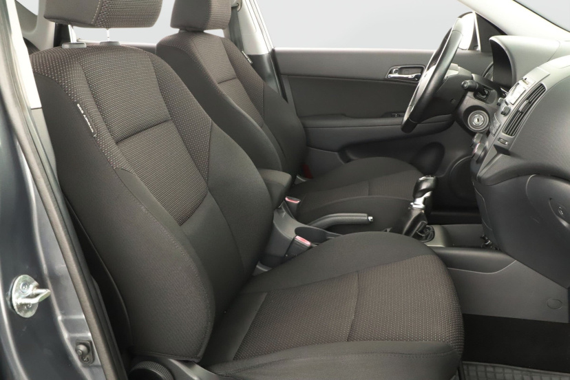 Hyundai i30, 2011
