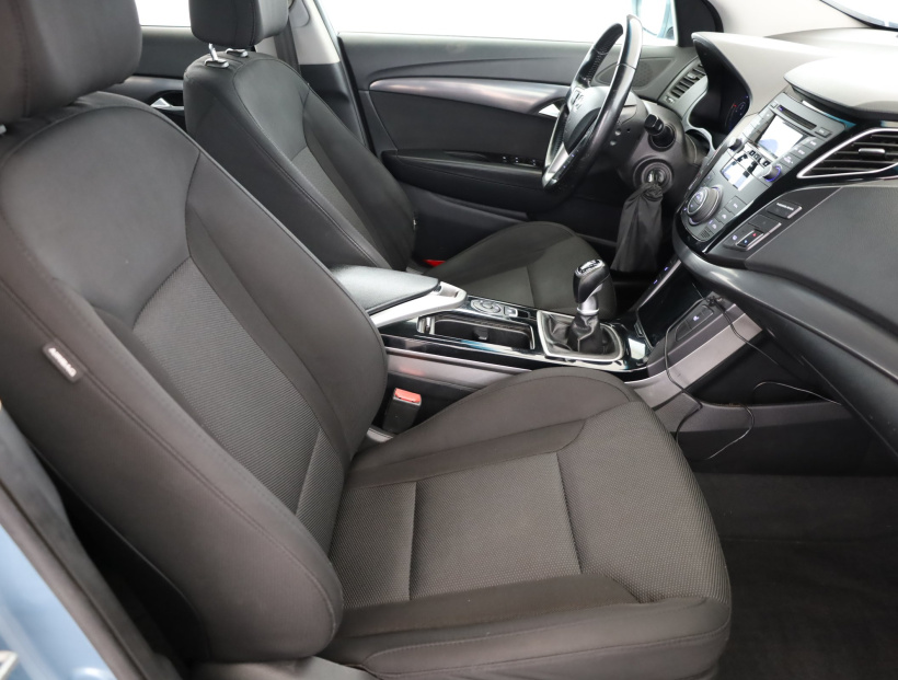 Hyundai i40, 2012