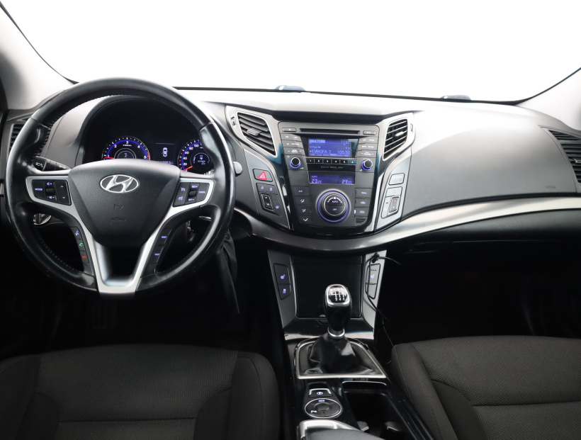 Hyundai i40, 2012