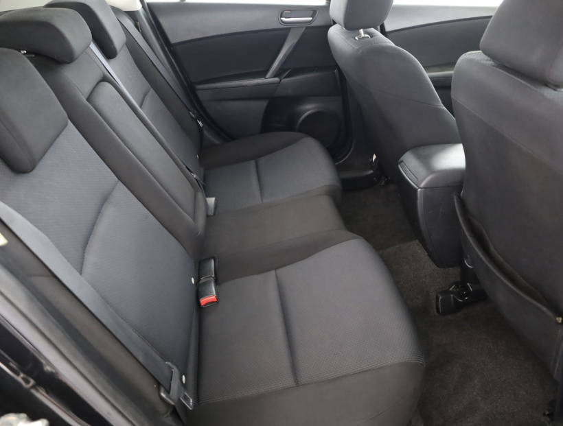 Mazda 3, 2011