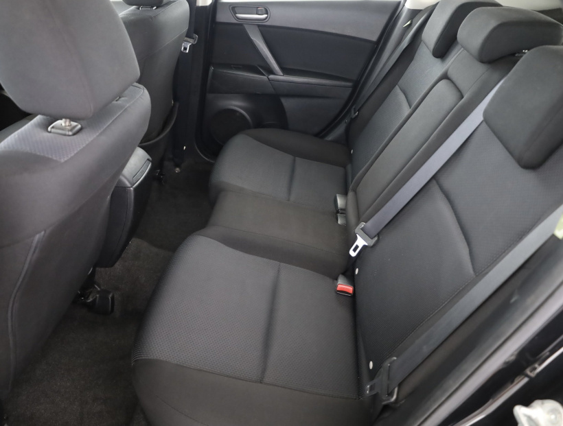 Mazda 3, 2011