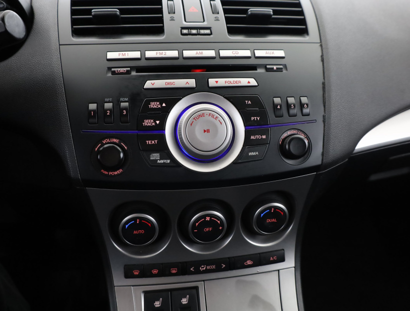 Mazda 3, 2011