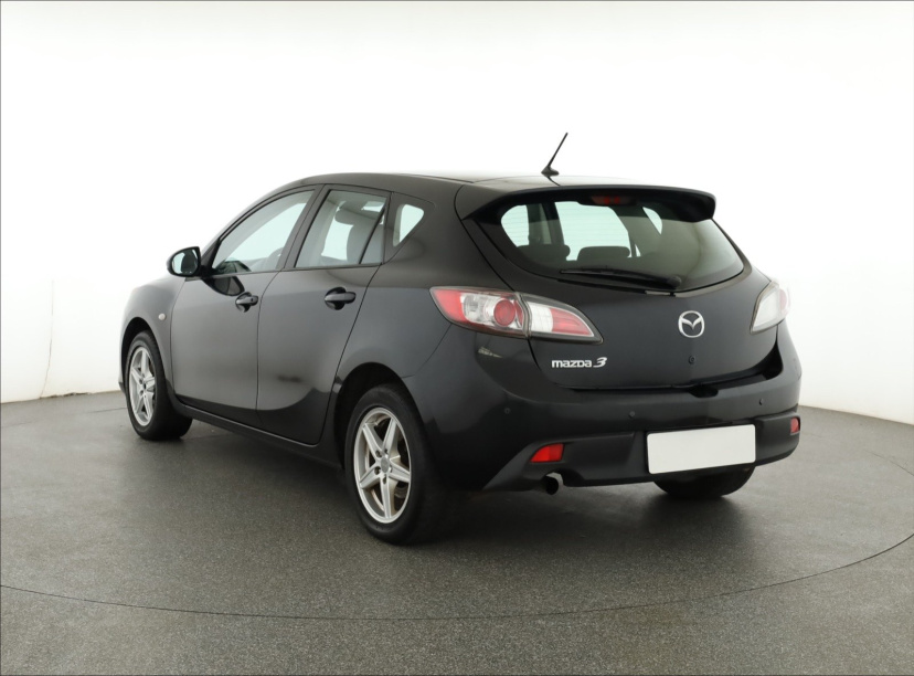 Mazda 3, 2011