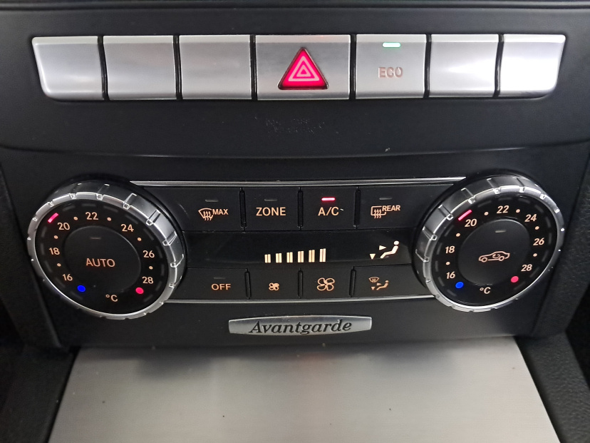 Mercedes-Benz C, 2012