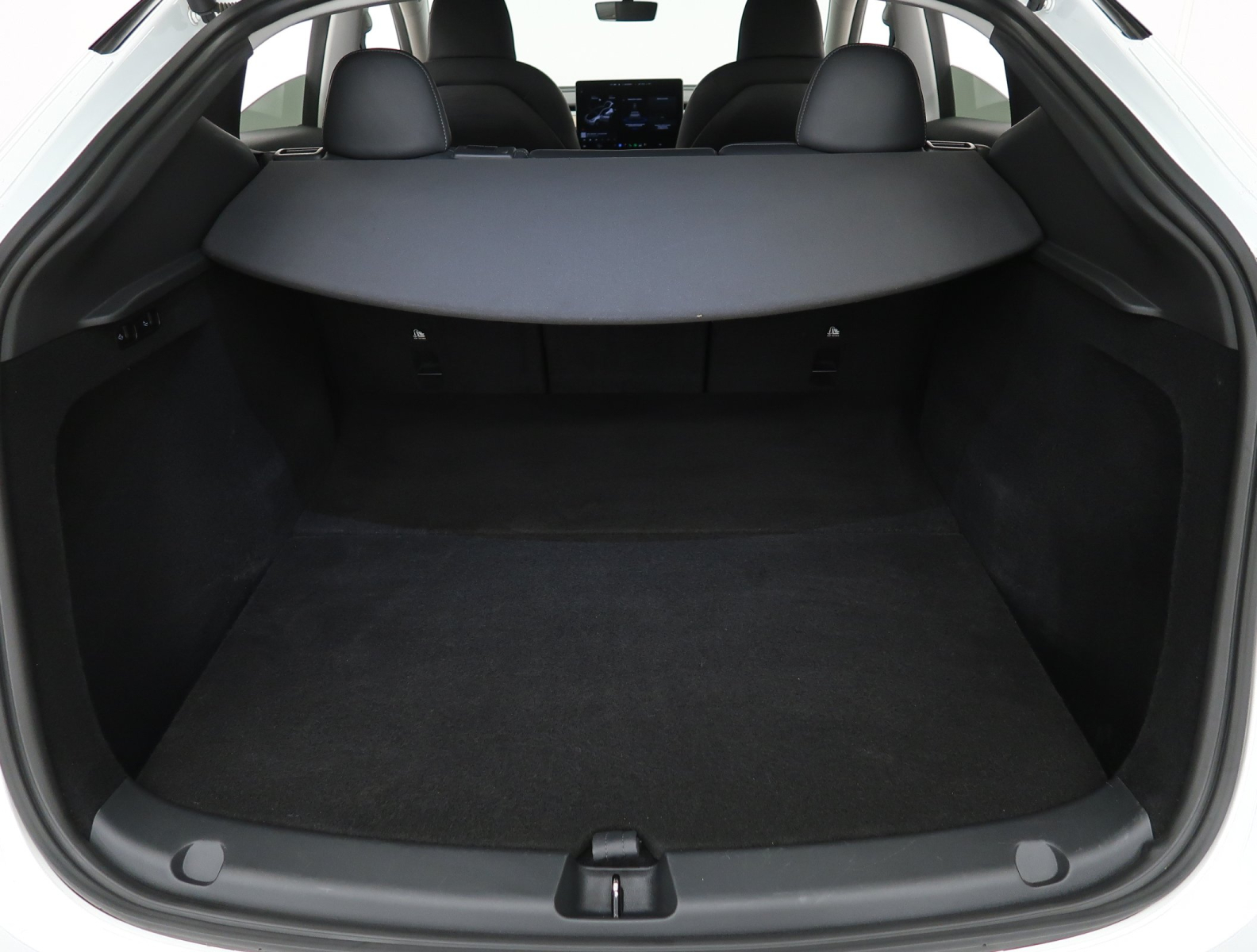 Tesla Model Y - 2023