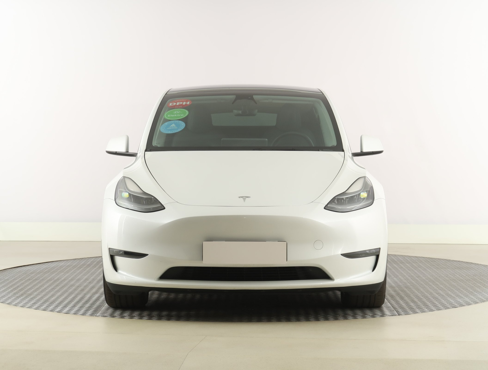 Tesla Model Y Long Range AWD – fotografie 2