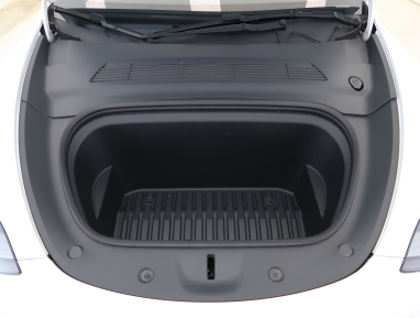 Tesla Model Y - 2023