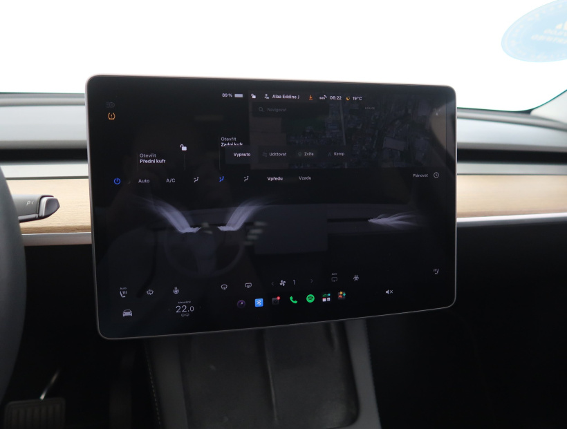 Tesla Model Y, 2023