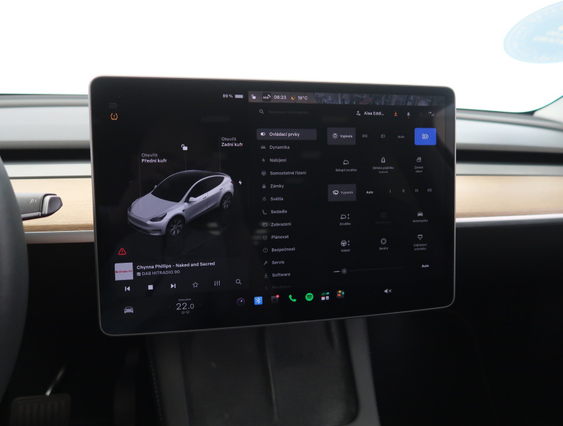 Tesla Model Y, 2023
