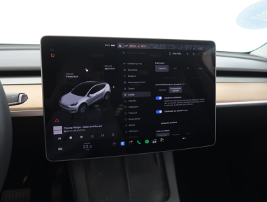 Tesla Model Y - 2023