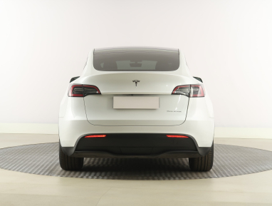Tesla Model Y - 2023