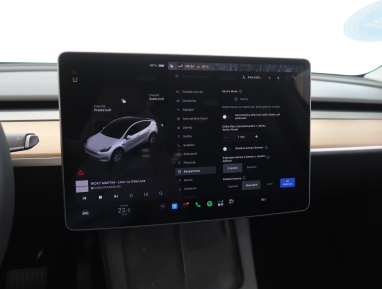 Tesla Model Y - 2023